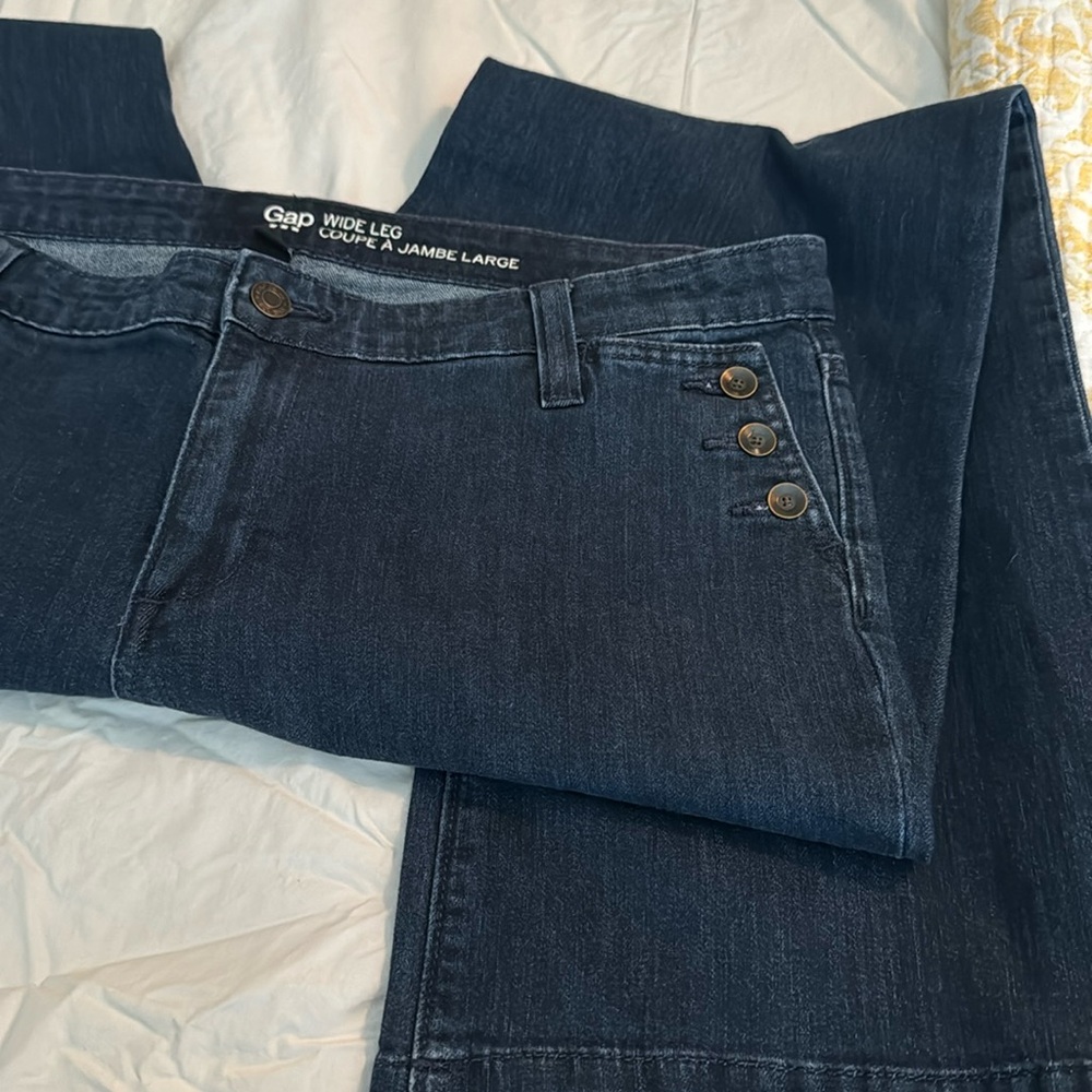 Size 16 / 33 inch inseam gap wide leg Jean trousers